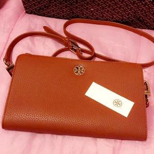 Authentic Tory Burch  wallet/crossbody bag...